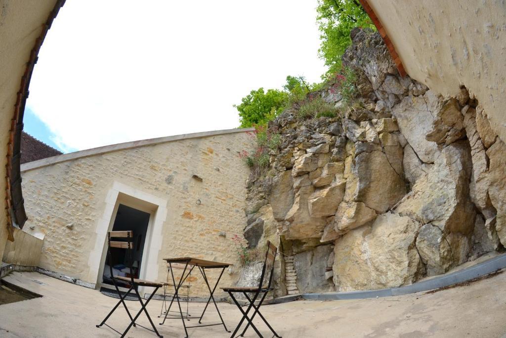 L'Auberge Des Sources Druyes-les-Belles-Fontaines Kültér fotó