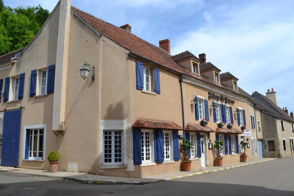 L'Auberge Des Sources Druyes-les-Belles-Fontaines Kültér fotó